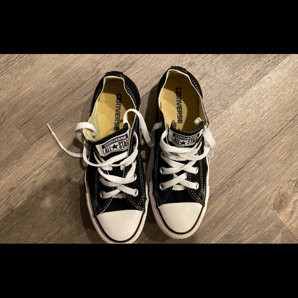 Converse - Picture 2 of 5